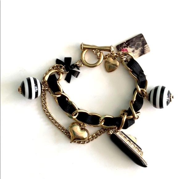 Betsey Johnson Miami Chic "Take Me Away" Bracelet - Picture 2 of 7